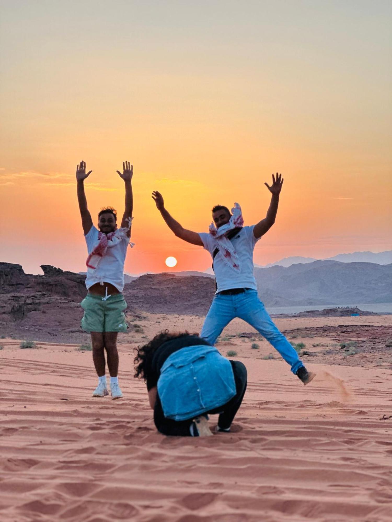 Sunset Dreams Camp Lägenhet Wadi Rum Exteriör bild