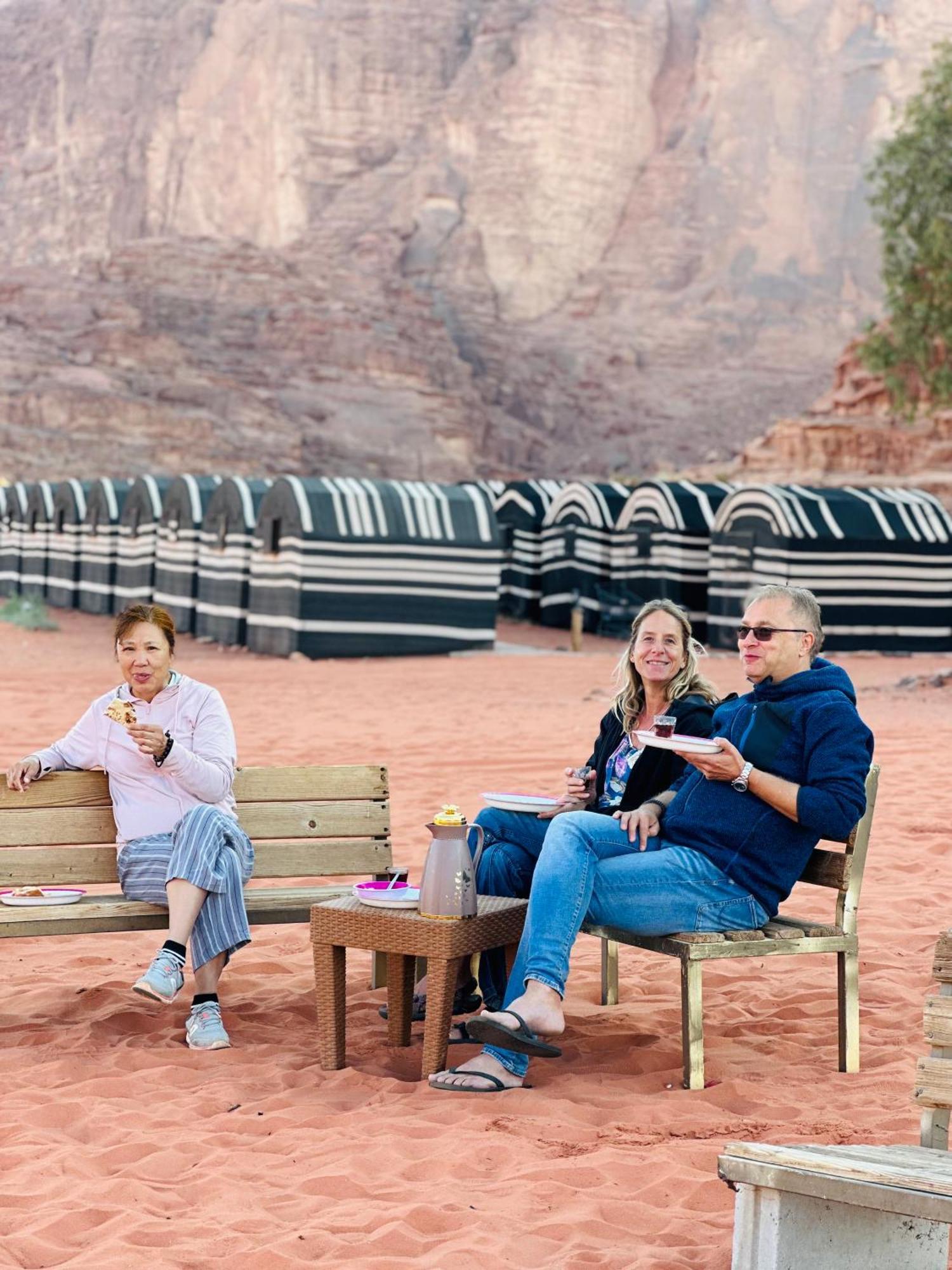 Sunset Dreams Camp Lägenhet Wadi Rum Exteriör bild
