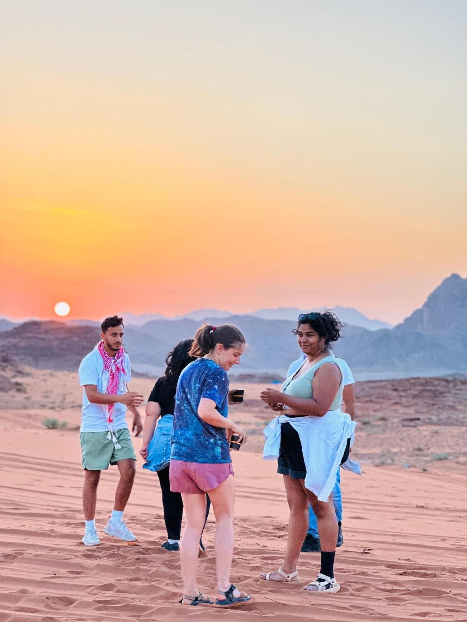 Sunset Dreams Camp Lägenhet Wadi Rum Exteriör bild