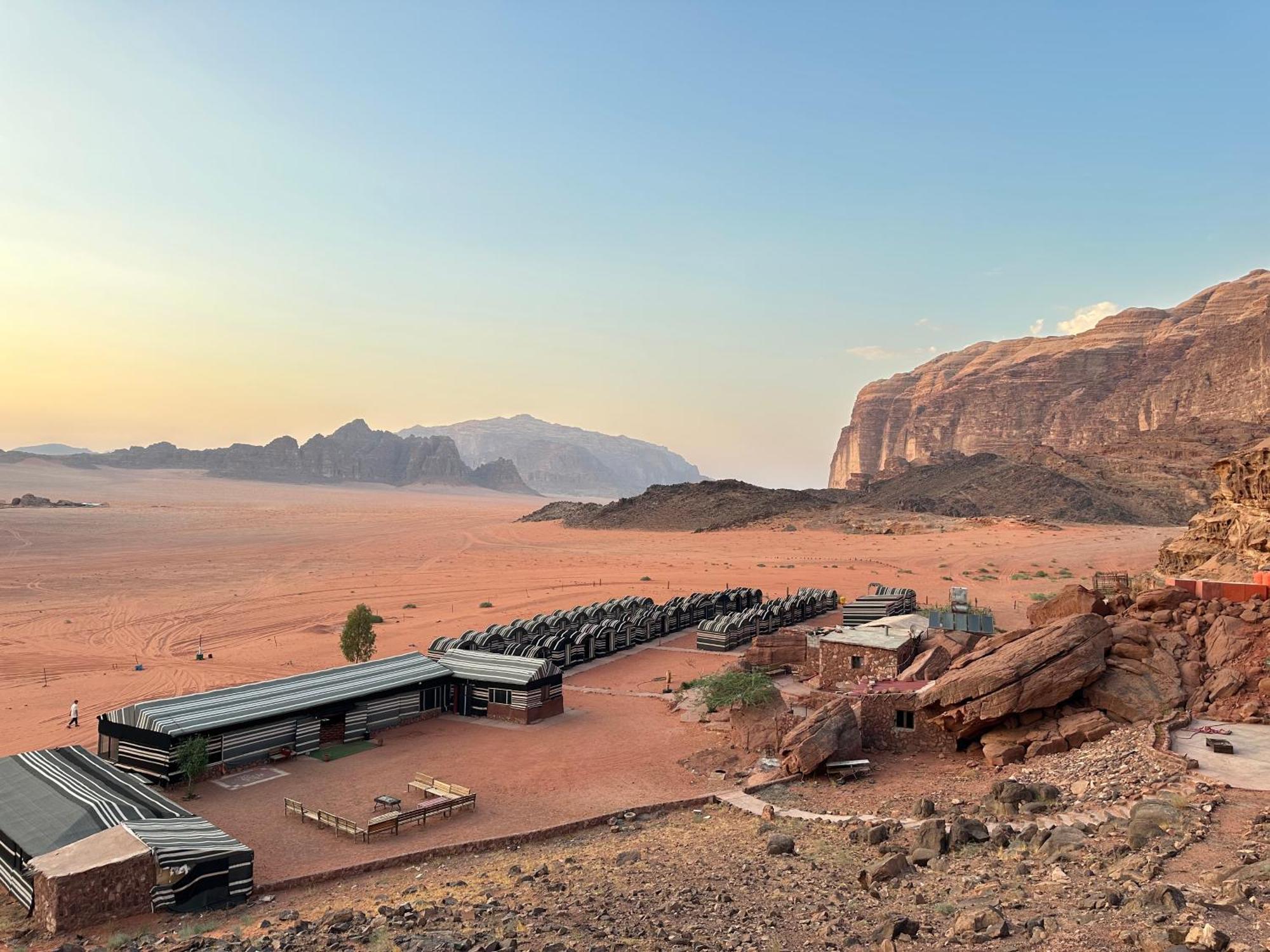 Sunset Dreams Camp Lägenhet Wadi Rum Exteriör bild