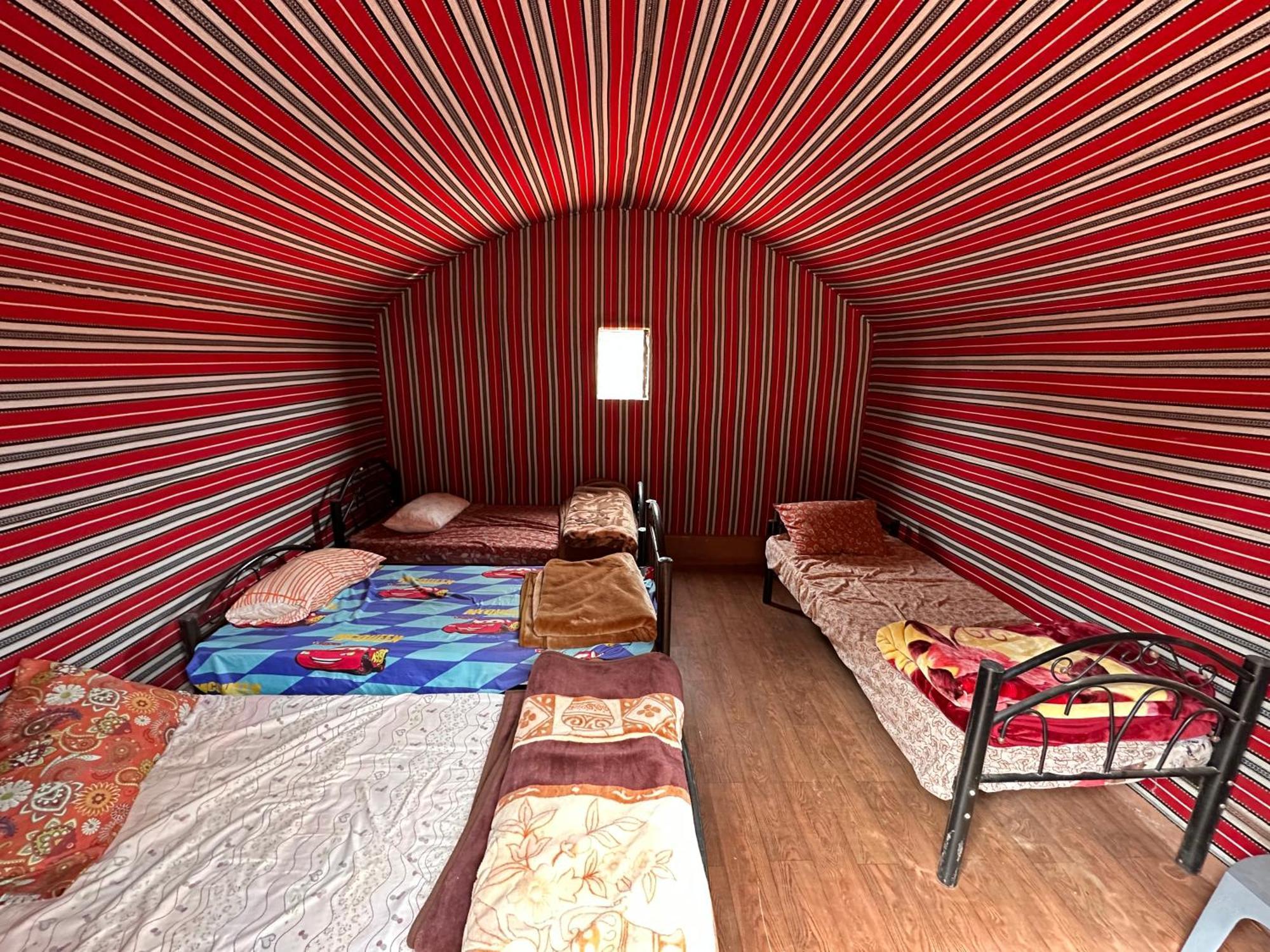 Sunset Dreams Camp Lägenhet Wadi Rum Exteriör bild